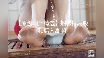 小宝寻花约了个牛仔裤网红萌妹啪啪，舌吻调情洗完澡骑乘抱着猛操，呻吟娇喘非常诱人