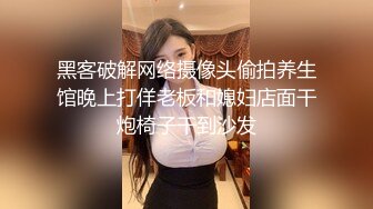 秀人网网红反差模特女神【艾小青】高端酒店卖弄骚姿道具自慰 越来越骚的小青假屌自慰喷尿一地 淫语求操