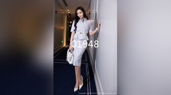 2024年PKG摄影【练瑜伽的阳光美少女】，居家大尺度私拍+4K超长花絮，青春健康胴体，木耳掰开特写