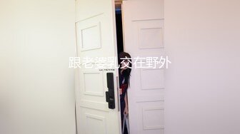 韩老师长相甜美衬衣黑丝妹炮友穿戴假屌啪啪，口交假吊抽插站立侧入，开档黑丝坐在身上假屌插入蠕动